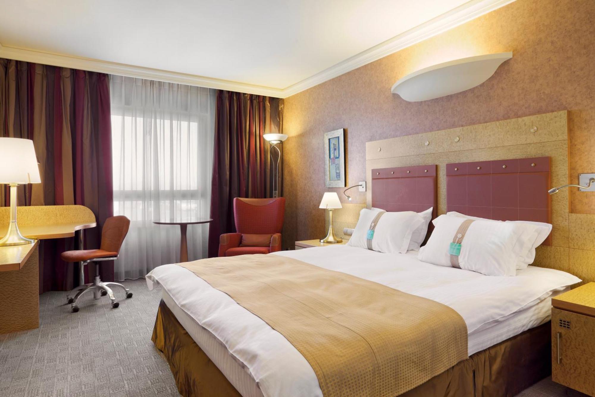 Premium King Room - Smoking,1111793271:JPEG